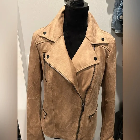 Gorgeous Carmel Suede Jacket - Picture 2 of 7